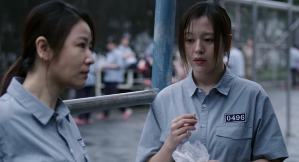 Netflix《華燈初上3》「姊妹情」比查兇手還好看!為保護愛子打群架、「光」是她們悲慘人生的避風港