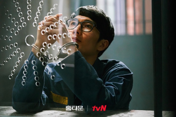 6部被劇名耽誤的韓劇推薦：《只一人》溫馨感人、《請確認活動》每句台詞都是金句！