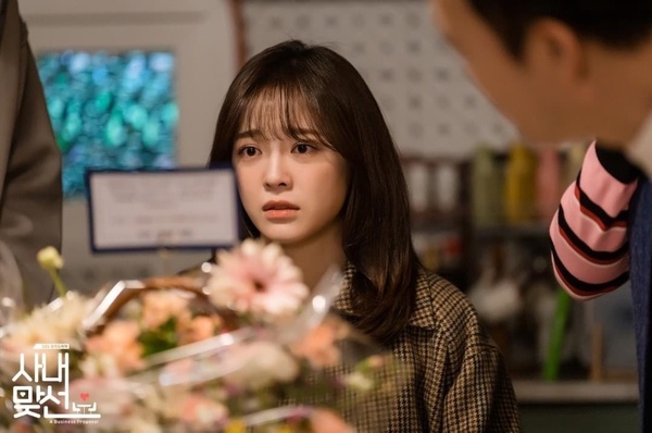 7位轉型演員的女團愛豆！《社內相親》金世正演技獲讚，《雪降花》Jisoo演技卻被批評