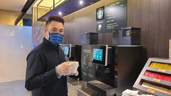 星巴克喝到飽！礁溪溫泉飯店長榮鳳凰、台中鳳凰酒店同推星巴克喝到飽，無限暢飲超划算