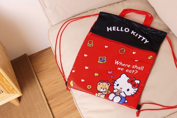7-ELEVEN「Hello Kitty束口後背袋」這天開賣！四款超萌Kitty造型，隨身攜帶超方便！