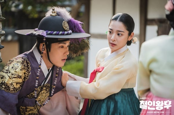 《社內相親》配角臥虎藏龍！季次長《魷魚遊戲》活超久，呂部長是高音鐵肺，他選過議員
