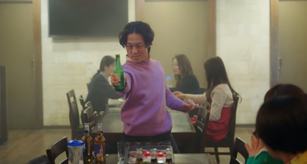 《社內相親》配角臥虎藏龍！季次長《魷魚遊戲》活超久，呂部長是高音鐵肺，他選過議員