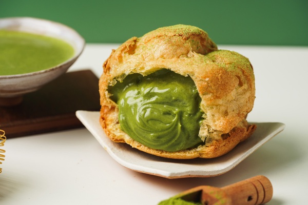 白胖胖霜淇淋現身！beard papa’s抹茶季泡芙登場，白胖胖霜淇淋必吃，再享5折優惠！