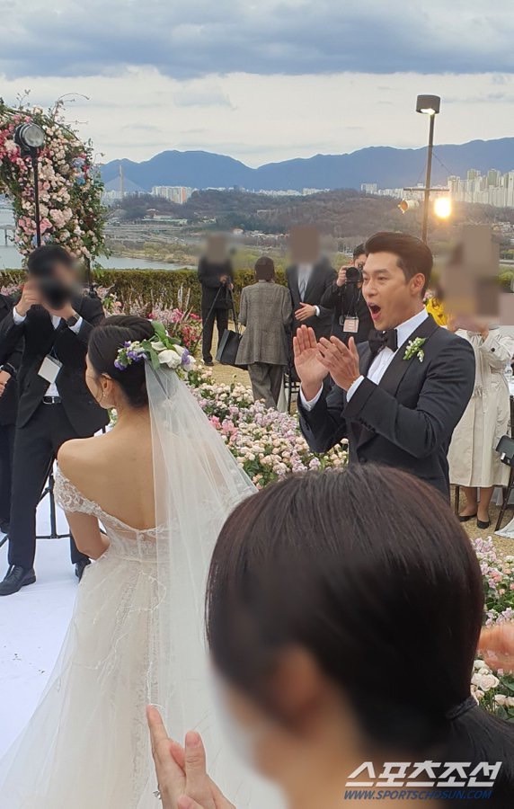 孔曉振將與小10歲歌手男友結婚！接孫藝珍捧花後傳喜訊，過往情史、緋聞對象一次看！