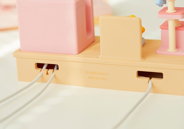 Kakao Friend 推出「萊恩三合一充電座」，手機、Airpods、Apple Watch充電一次搞定！