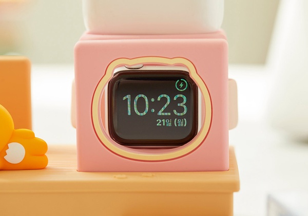 Kakao Friend 推出「萊恩三合一充電座」，手機、Airpods、Apple Watch充電一次搞定！