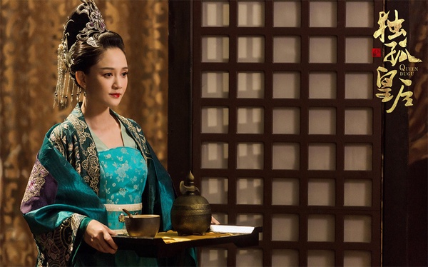 古裝劇9位女星演「皇后」！秦嵐端莊優雅，吳謹言被批渣女，她竟被稱「一代醜后」