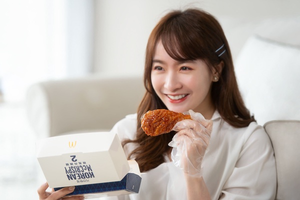 麥當勞優惠！麥當勞「韓風炸雞腿」限時回歸只賣一個月，搭配金黃地瓜條還有嚐鮮優惠！