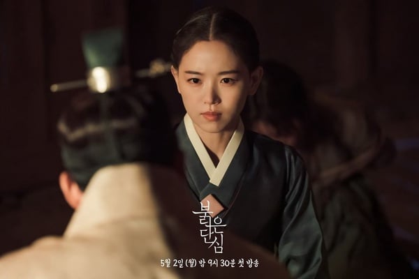 李準、姜漢娜《紅丹心》預告出爐！政治對決結合亂世虐戀，上演「血色宮廷羅曼史」