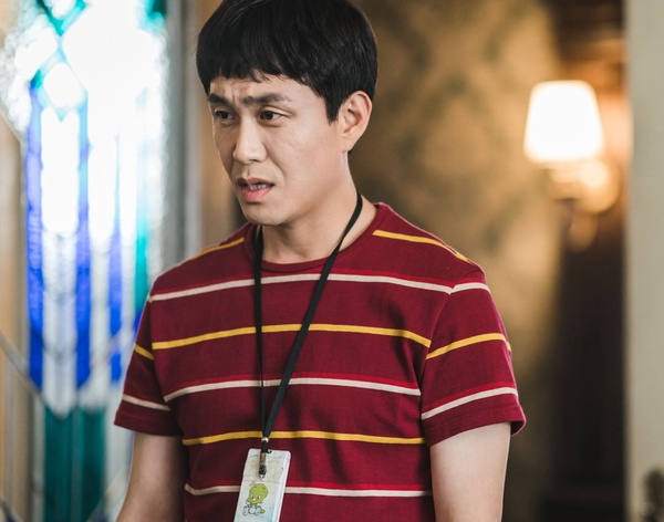 不是作秀！5韓星「暖心善舉」！李俊昊霸氣捐車給身障中心，吳正世韓志旼超乎想像的暖