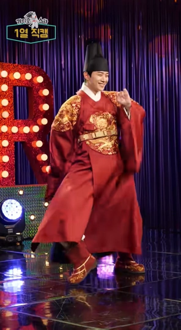 李準基熱舞預備！盤點韓星收視公約：俊昊龍袍跳舞、安孝燮＆金世正狂撒糖、朴信惠超萌