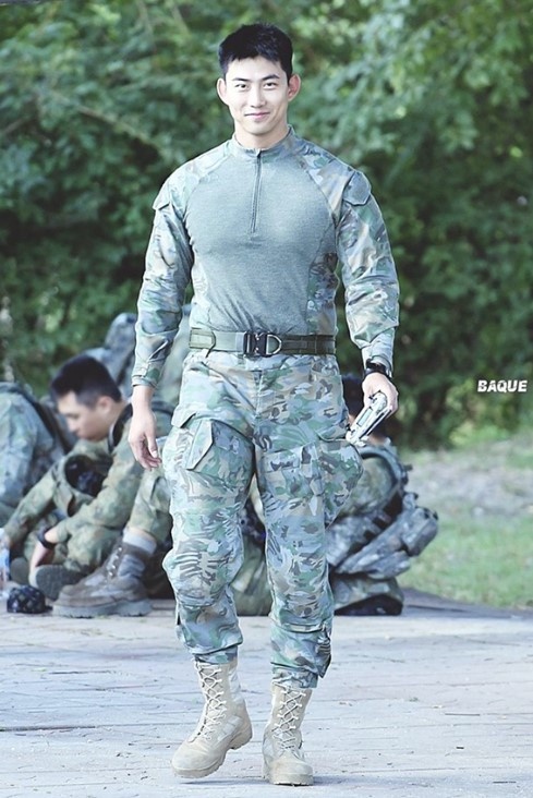 軍白期仍超夯韓星!朴寶劍作品不斷、俊昊舞姿爆紅、《語意錯誤》朴栖含根本歷代級現象
