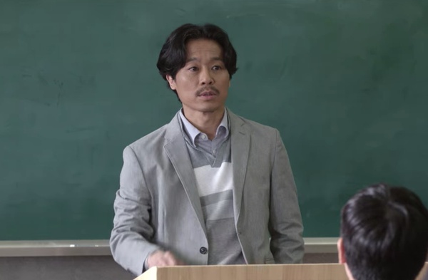 《魔幻之音》9位搶眼配角！《社內》季次長變老師，暗藏《二十五》&《藍調》等韓劇綠葉
