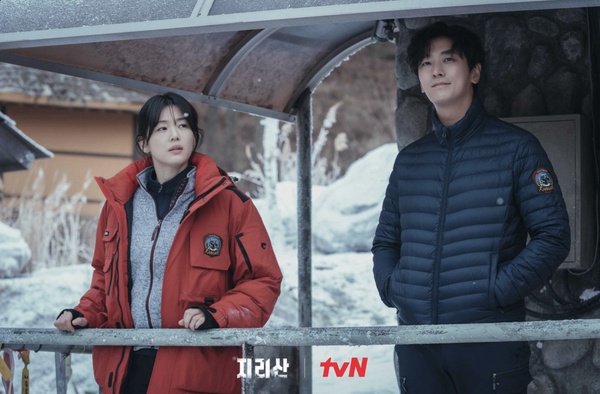 tvN「週末檔韓劇」最高收視TOP10！《藍調》略輸《二十五》，冠軍收視大贏《文森佐》