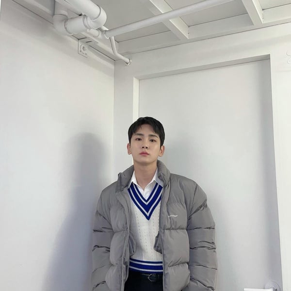 韓網熱議「綜藝感爆棚的偶像」：EXO Kai 《認識的哥哥》一舉成名，這團全員上榜！