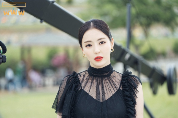 「女力MAX」的韓劇女主角！《吳秀才》徐玄振又美又颯，《紅丹心》姜漢娜智慧&美貌兼備
