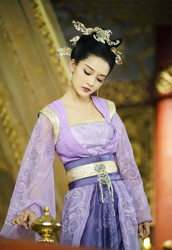 從陸劇角色「黑化」看演員演技7：李沁 飾演《楚喬傳》元淳
