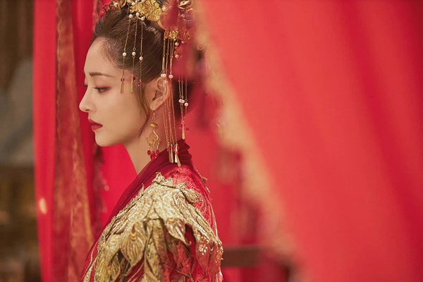 2022古裝劇女星「新娘造型」7:周潔瓊 飾演《影帝的公主》明薇/明華公主