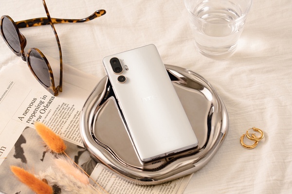 2024人氣拍照手機推薦！HTC U24 pro、iPhone15、OPPO Reno11 F輕鬆Get史詩級美照