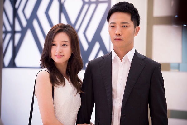 擁有「百搭體質」的韓國女星！徐玄振、韓志旼搭年下無違和，金智媛、朴寶英和誰都好配