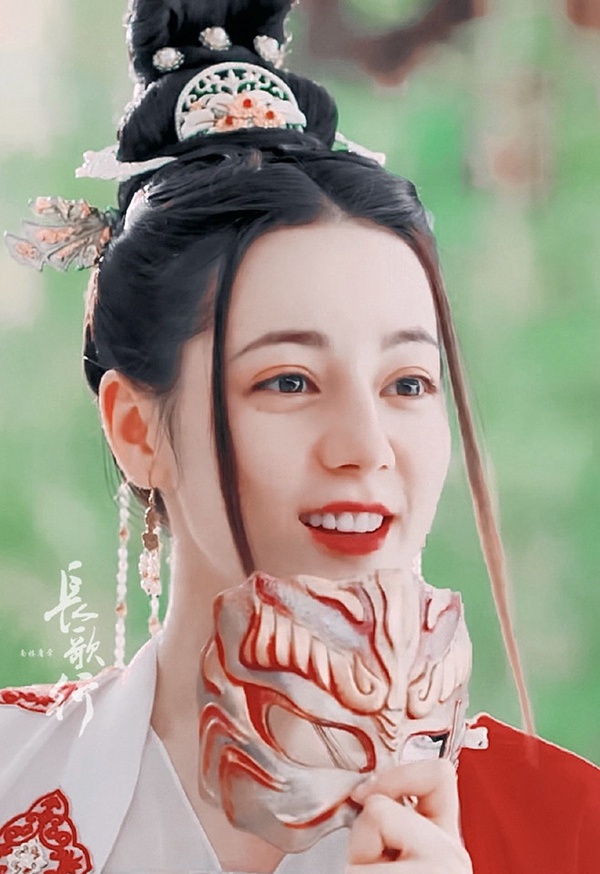 古裝劇女星「唐風造型」9:迪麗熱巴《美人心計》