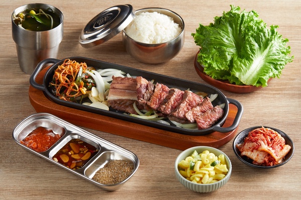 一人開吃韓式烤肉！全球首間「八色烤肉 mini」插旗101，一人200就能大吃韓式烤肉！
