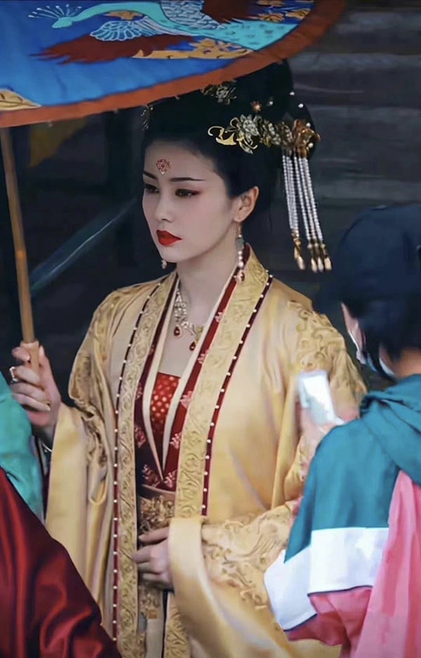 2022女星最新接拍「古裝角色」7：白鹿 飾演《寧安如夢》姜雪寧