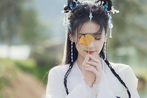 黃薇指導造型的「古裝女主」2:《長月燼明》白鹿