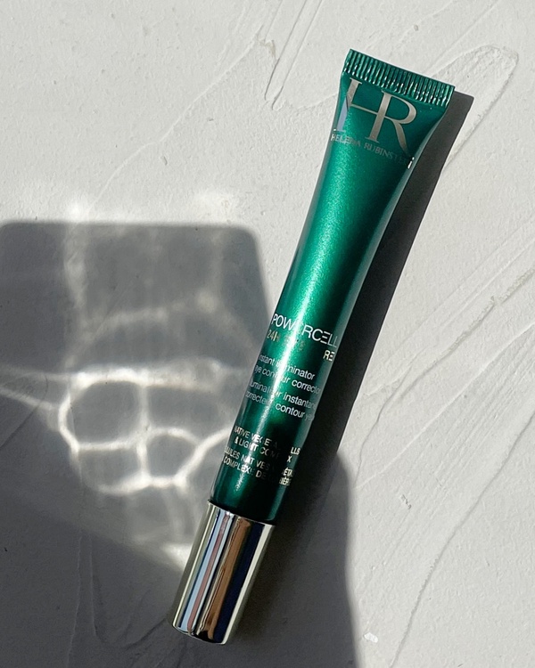 【編輯實測】2022眼部精華評比！雅詩蘭黛消水腫，NARS、YSL有感撫紋，這款輕盈零油膩