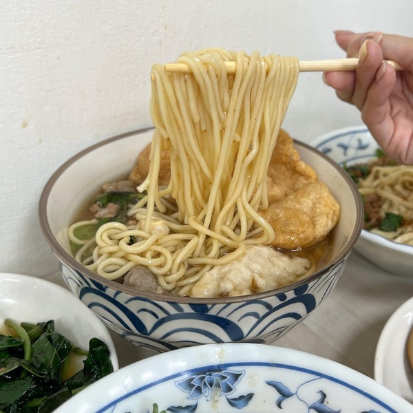 新北在地人帶路！7家新北隱藏銅板小吃：爆餡湯包、古早味羹麵、黑糖粉圓豆花老饕必吃