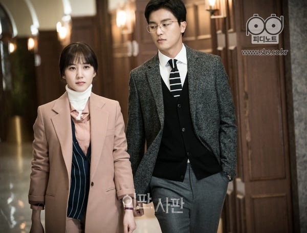 《禹英禑》朴恩斌搭檔的8位男星！三搭俞承豪甜翻，搭李帝勳組「古裝CP」超有氛圍感！