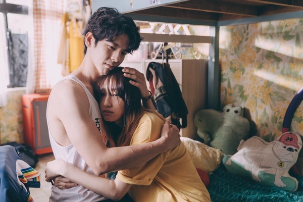 柯佳嬿9個人氣角色！《媽，別鬧了！》演技再突破，《想見你》分飾兩角演技炸裂
