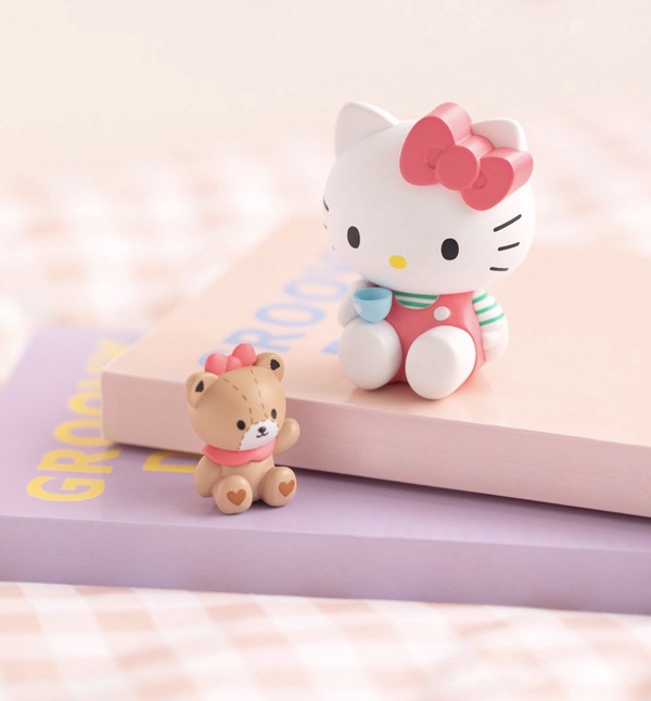 少女心噴發！Hello Kitty無線充電座粉嫩登場，結合鬧鐘功能，實用又療癒！