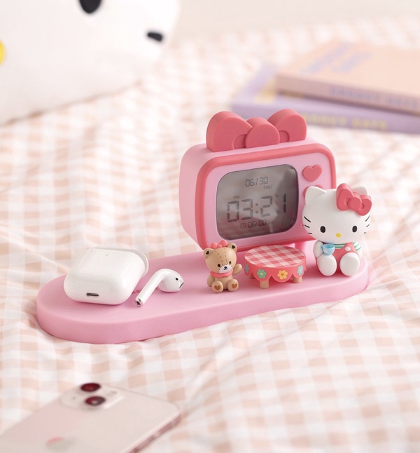 少女心噴發！Hello Kitty無線充電座粉嫩登場，結合鬧鐘功能，實用又療癒！