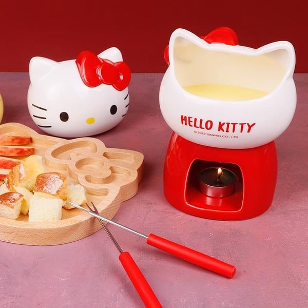 Kitty粉必收！7-ELEVEN「Hello Kitty造型巧克力鍋」登場，療癒巧克力鍋、起司鍋輕鬆做
