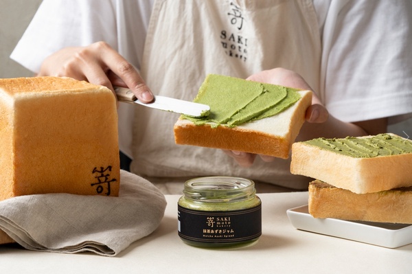 最強奶酥醬!SAKImoto開賣「宇治抹茶紅豆奶酥抹醬」,抹茶加奶香太讚!再推布里歐麵包