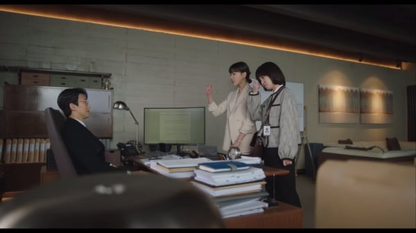 「專業律師」評價《禹英禑》！劇情寫實但也有Bug，現實中「頂級律所」不會這樣帶新人