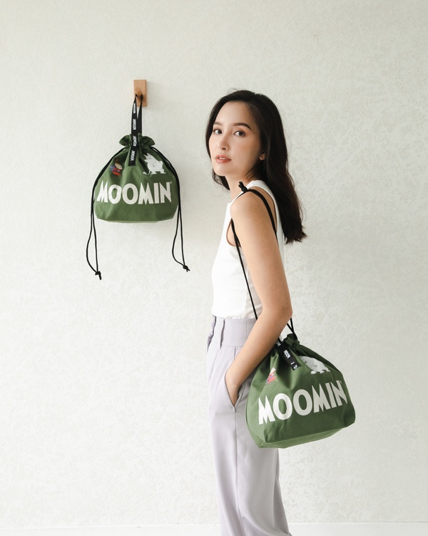 康是美「MOOMIN嚕嚕米加價購」收放自如束口提袋