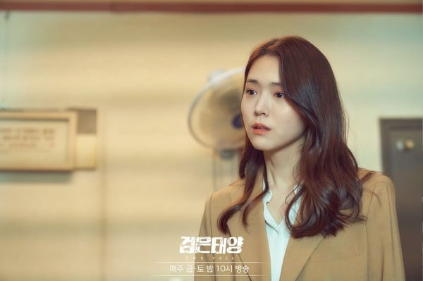 「每件事都能抱怨、超級雙標」——8個惹人厭「怨婦」特徵，你中了幾項？