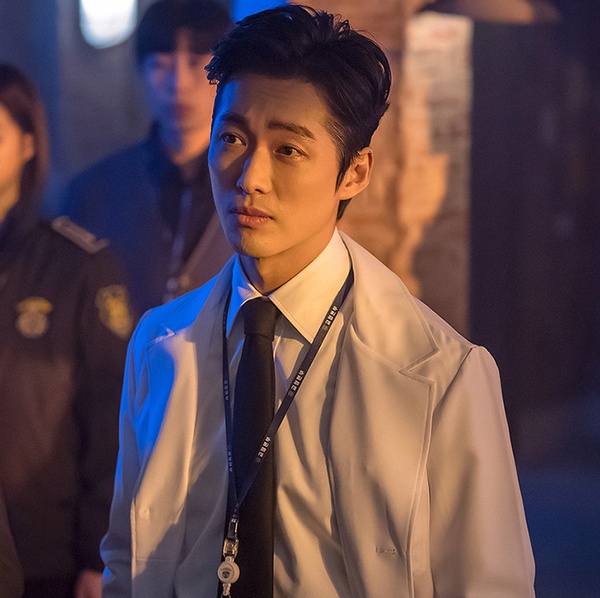 近期Netflix「台灣收視」排行TOP10:《監獄醫生》