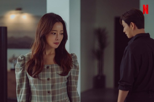 近期Netflix「台灣收視」排行TOP10:《監獄醫生》