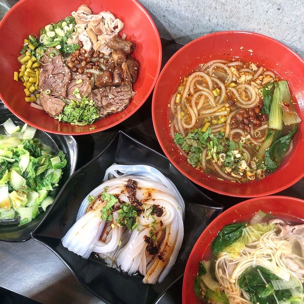 好評大推！台中5家「必吃酸辣粉」推薦，重慶正宗美味，酸辣口感超涮嘴！
