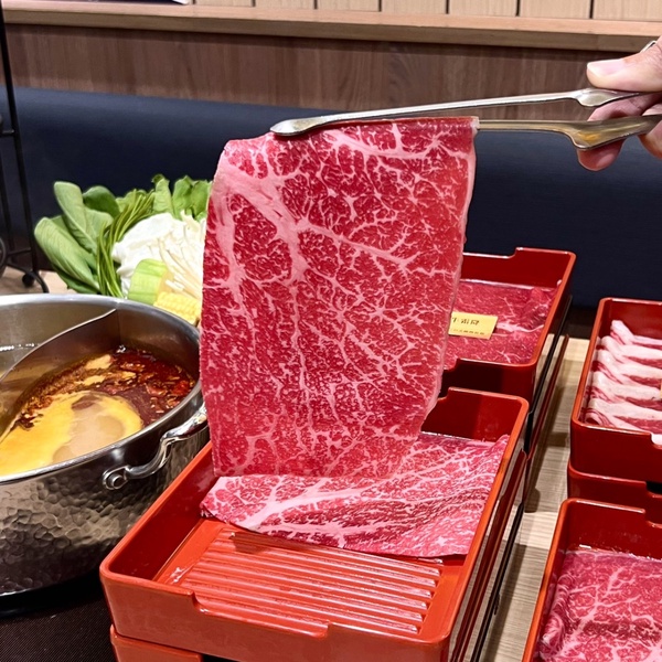 全台和牛涮加碼推出「澳洲金牌純血黑毛和牛」吃到飽活動