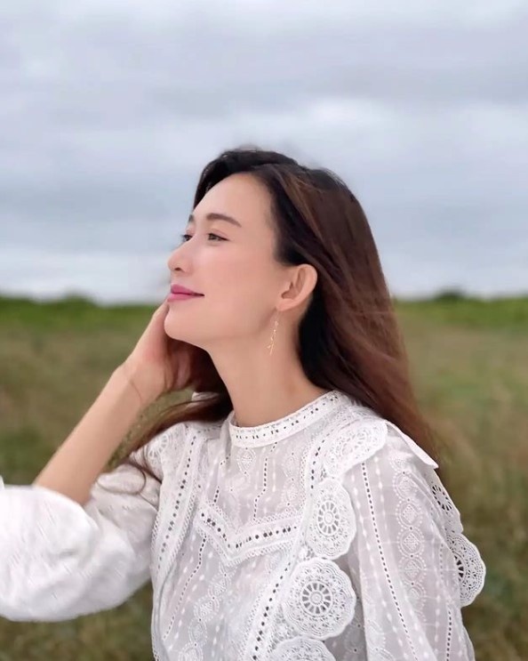 網議「在國外也很紅的台灣女星」！子瑜是台灣之光、峮峮破紀錄、她在20年前就紅遍日本