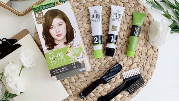 微白髮專用染劑推薦4:美吾髮 植優護髮染髮霜