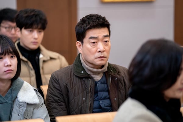 ９部「警察題材」韓劇推薦：金宣虎《抓住幽靈》冷門卻高分，《Voice》系列經典又好看