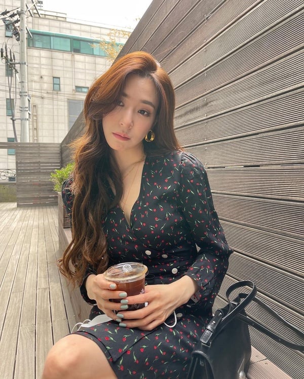 少時貪探中愛豆亮麗外表下的寫實真相:活動前喝提神飲料提振精神