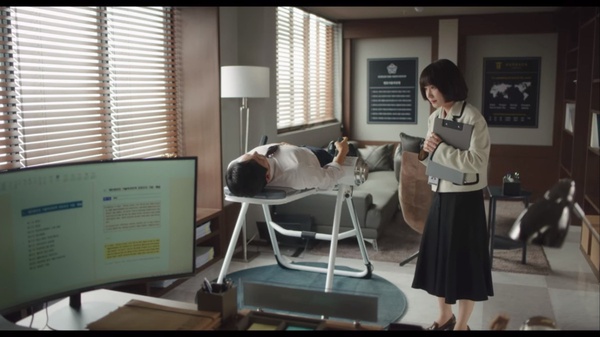 《禹英禑》隱藏劇情秘密！濬浩出身「律師世家」？爸媽都律師！張勝准能待在汪洋有原因