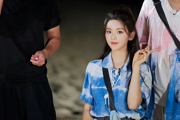 2022下半年拍新戲的女星3:楊超越《家有姐妹》